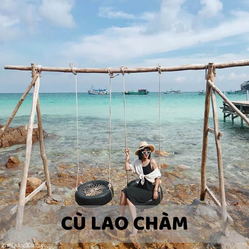 Alt: Biển Cù Lao Chàm với nước biển trong xanh