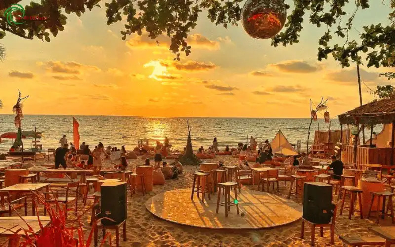 Sunset Sanato Beach Club