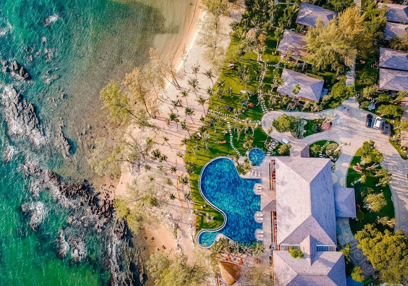 Bãi biển trải dài tuyệt đẹp