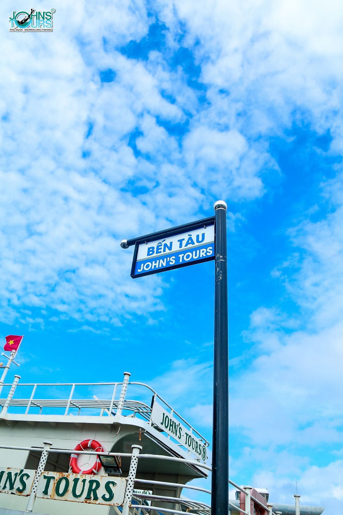 John’s Tours Water Bus: khám phá Phú Quốc theo cách riêng của bạn