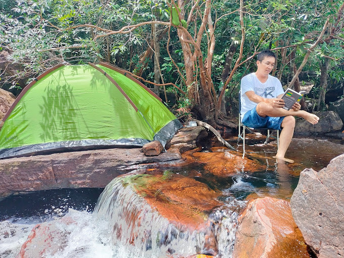 Cắm trại tại Suối Đá Bàn