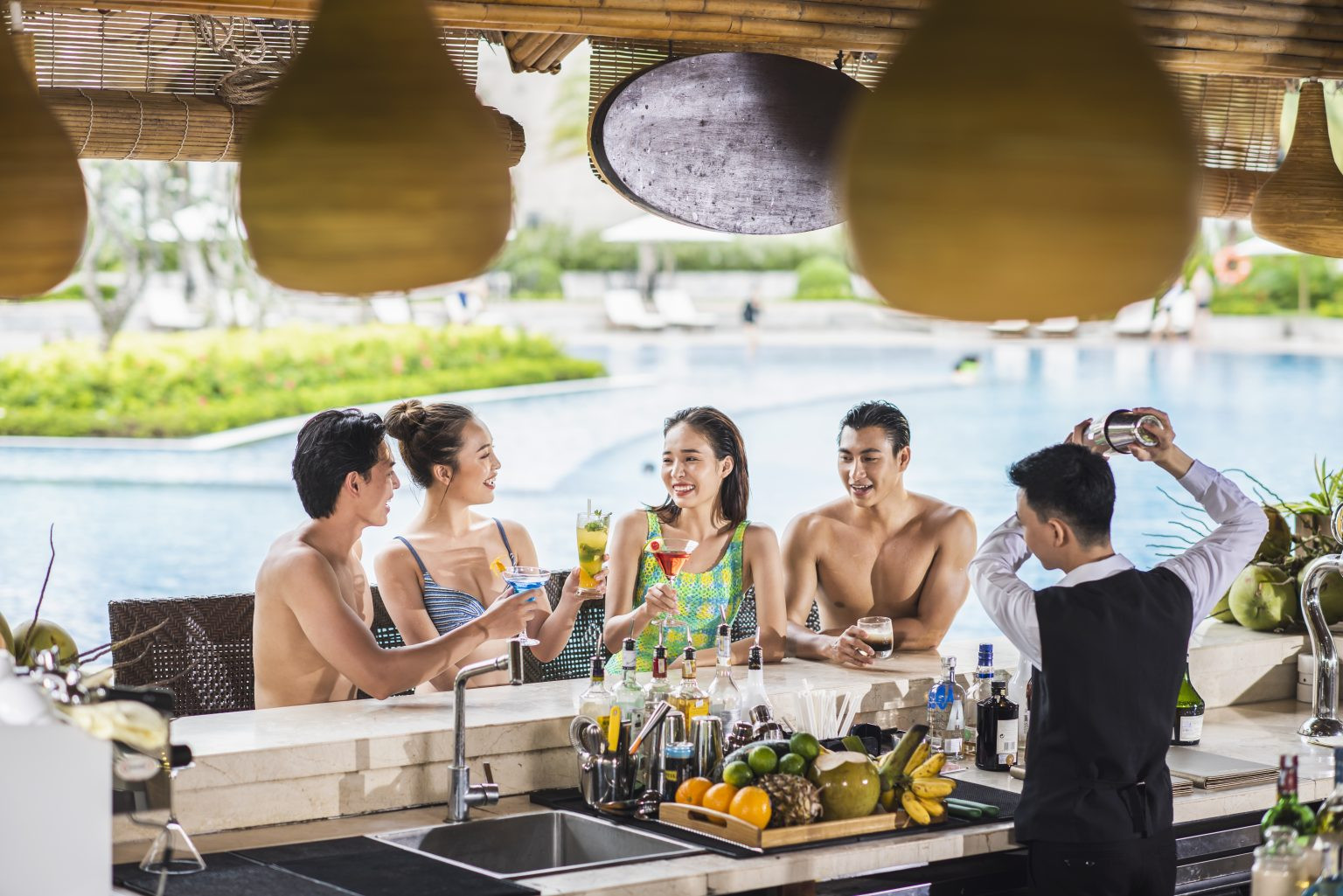 Pool Bar